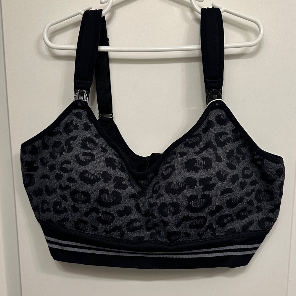 Leopard Print nursing/pumping momcozy Bra - Black and Gray